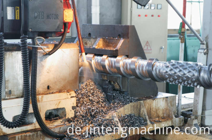 double exhaust vented cylinder for recycled pelletizing